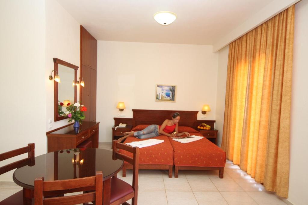 Maria Lambis Aparthotel Stalida Стая снимка